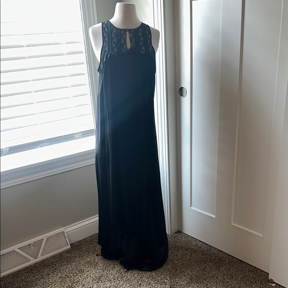 Vintage unbranded “mumu”‎ House dress sleeveless